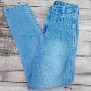 Ultra high rise Hollister mom jeans 3R